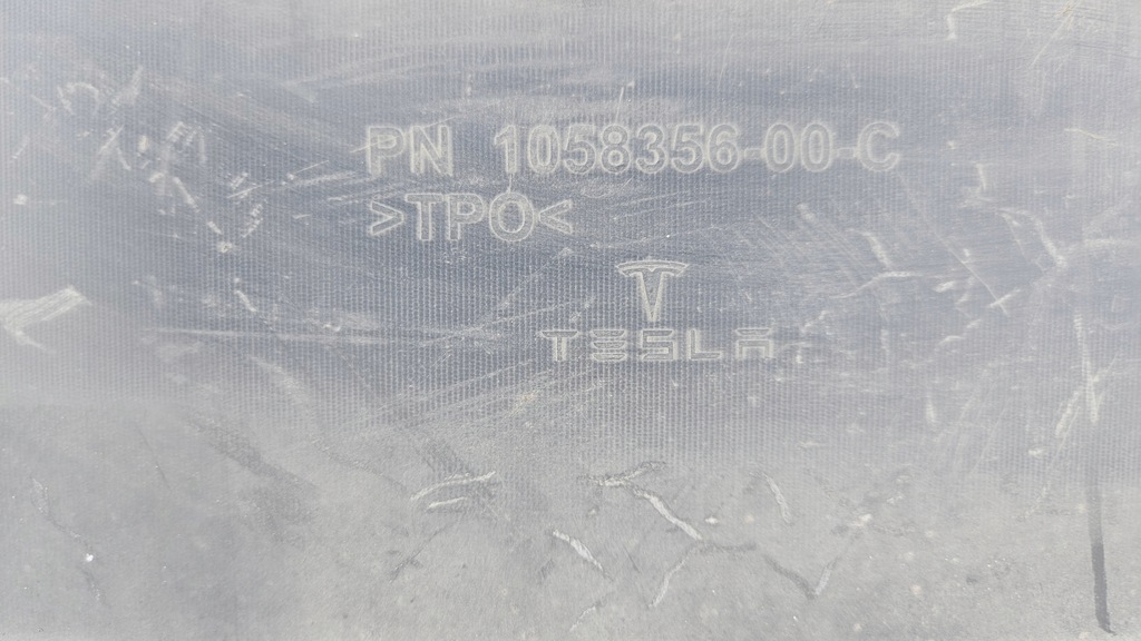 фото №10, Бампер tesla model x 15-20 задняя диффузор спойлер