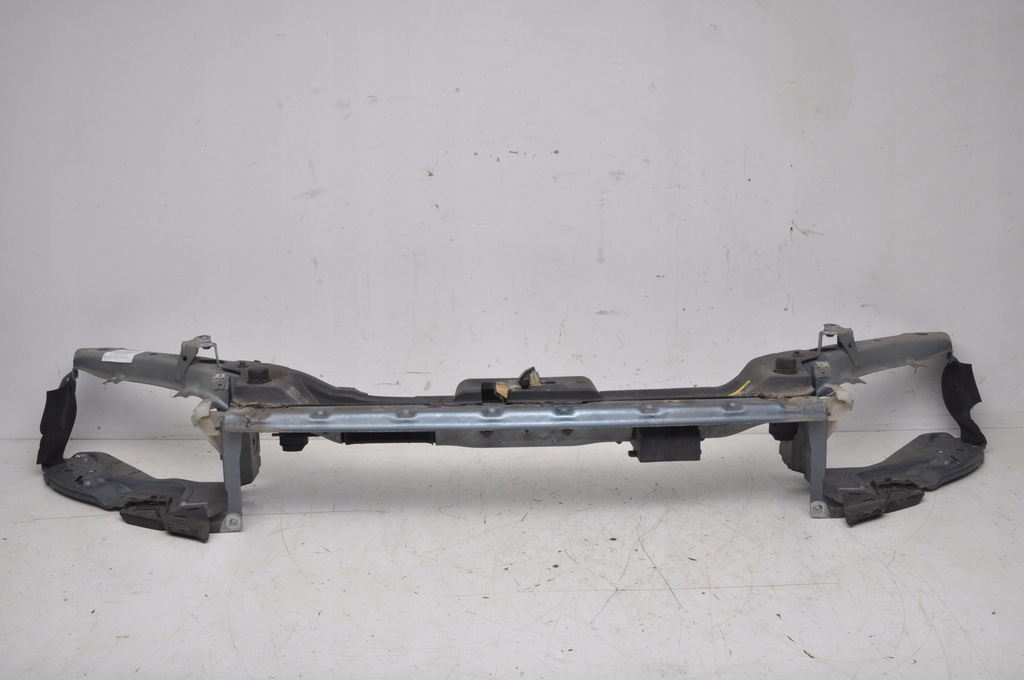 фото №1, Volvo c30 pas передний усилитель замок направляющая