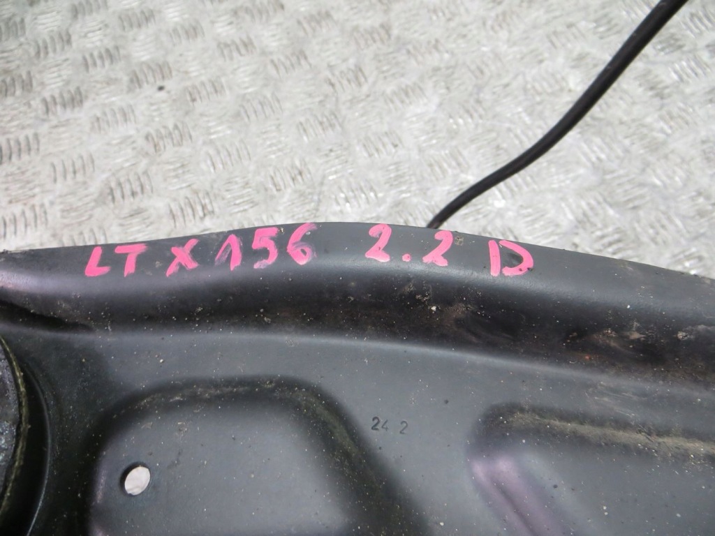 Mercedes gla w156 x156 поворотный кулак левая задний  задняя 13- с Разборки