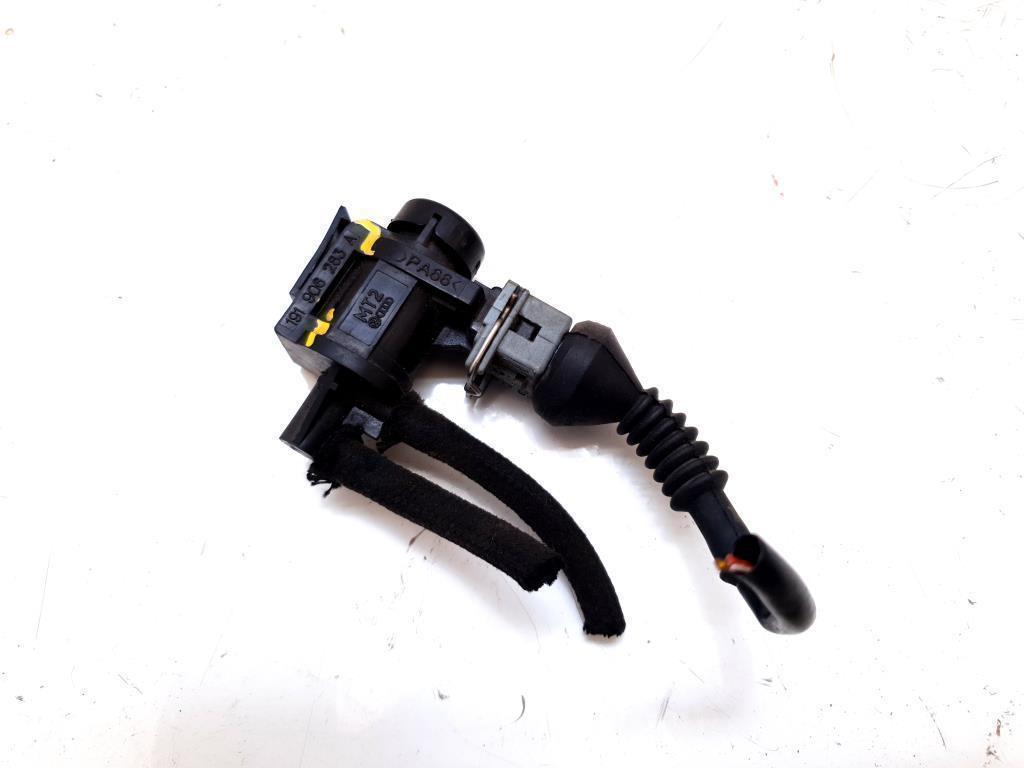 фото №1, Клапан вакуумa vw passat b5 2.5 tdi