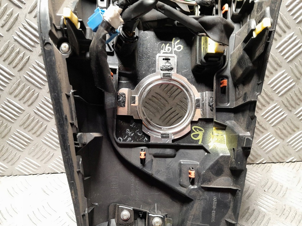 фото №9, Toyota auris пластик туннель среднего панель туннель электрик 58834-02050