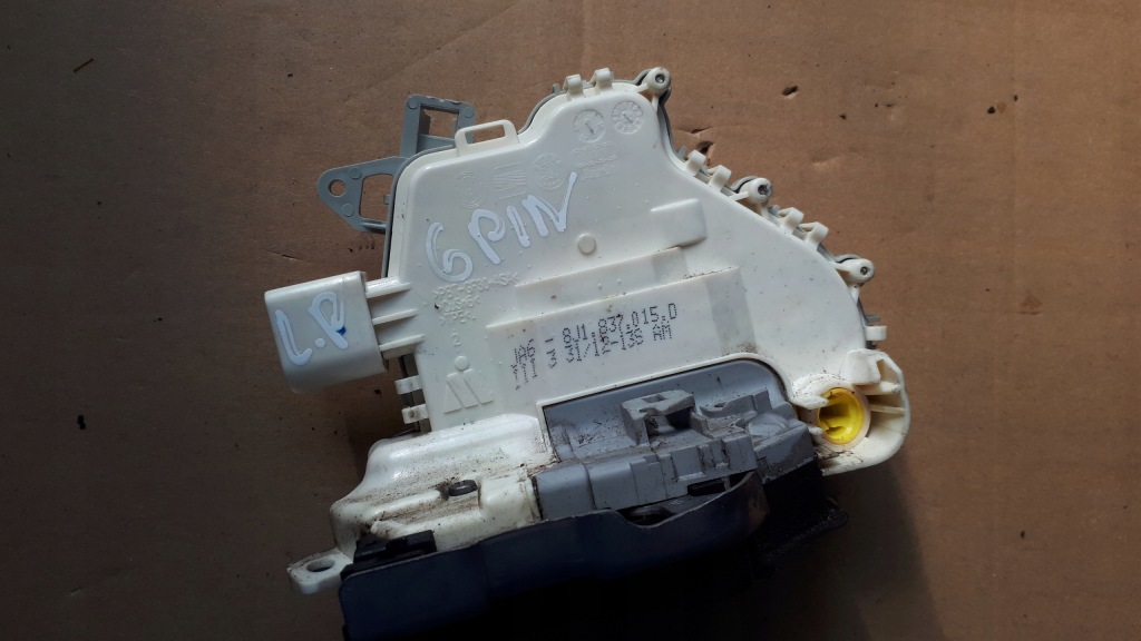 фото №1, S6 c7 a6 4g замок дверь левый перед 6pin a5 q5