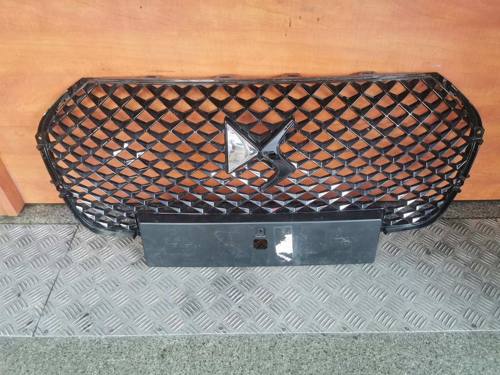 фото №1, Решітка радіатора решітка радіатора радіатора citroen ds7 оригінальний номер 9820885677