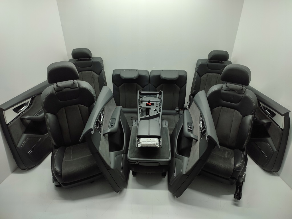 фото №1, Audi q7 4m s-line сиденья кожа alcantara 7 человек