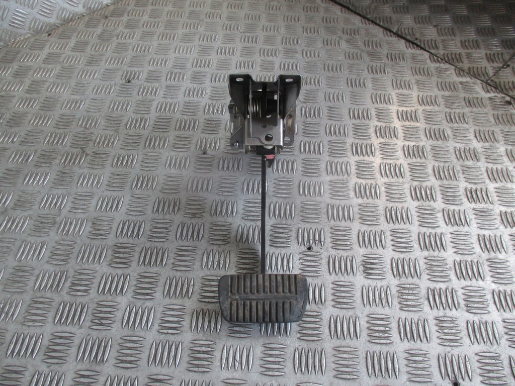 фото №1, Педаль тормоза subaru forester ii 2.0 b