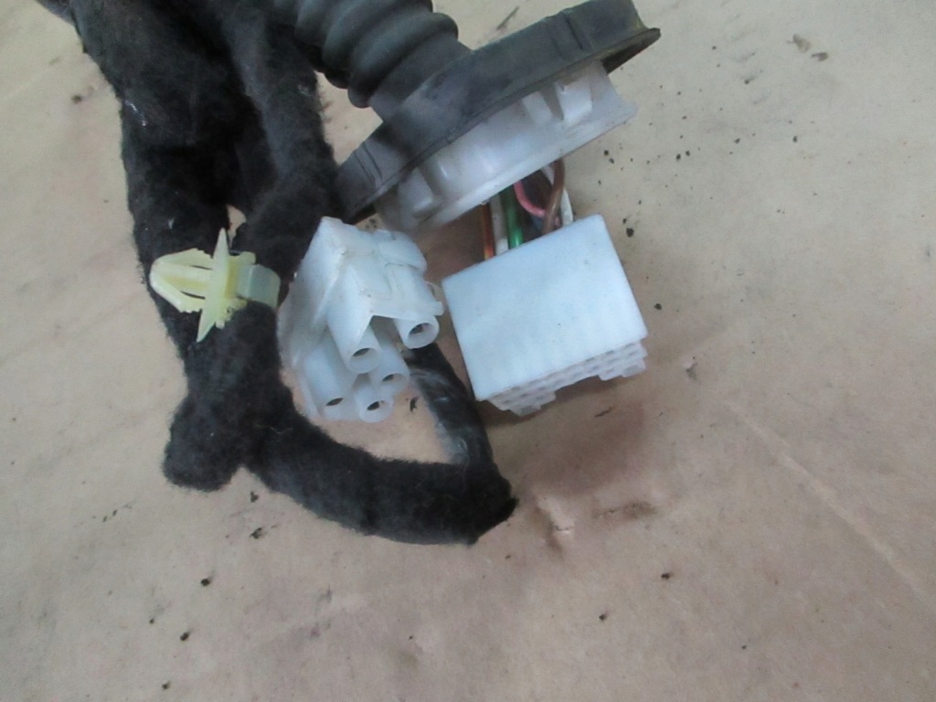 фото №4, 240/10 жгут электрическая дверь перед volvo s40