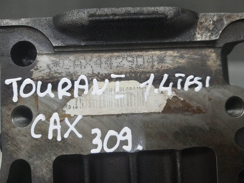 фото №16, Блок двигуна 1.4 tsi cax vw touran golf vi passat altea 03c011as