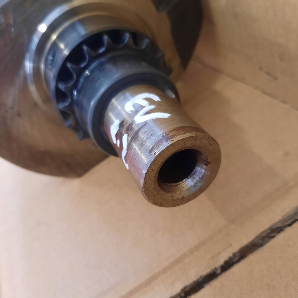 Range rover evoque 2.2d wał колінчастий Доставка