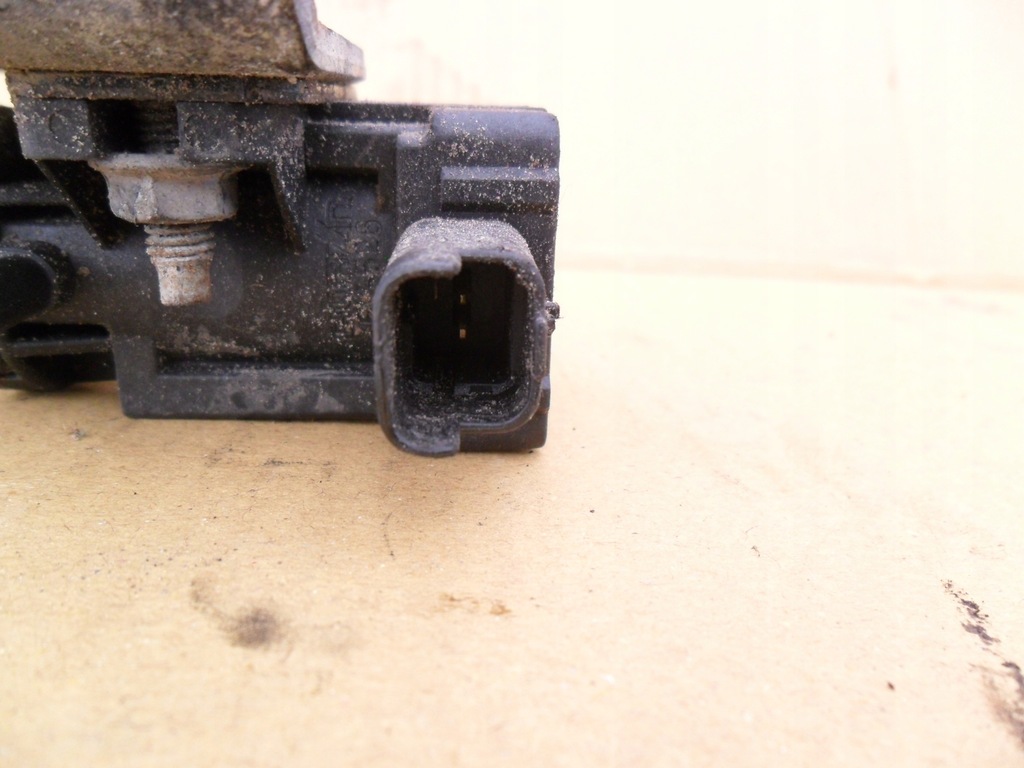 фото №6, Citroen c4 picasso 1,6 hdi клапан вакууму