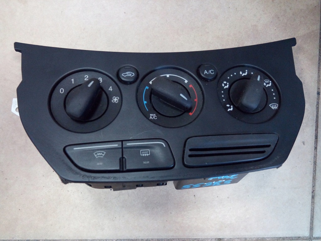 фото №1, Решітка панель обдув ford c-max ii oryg #