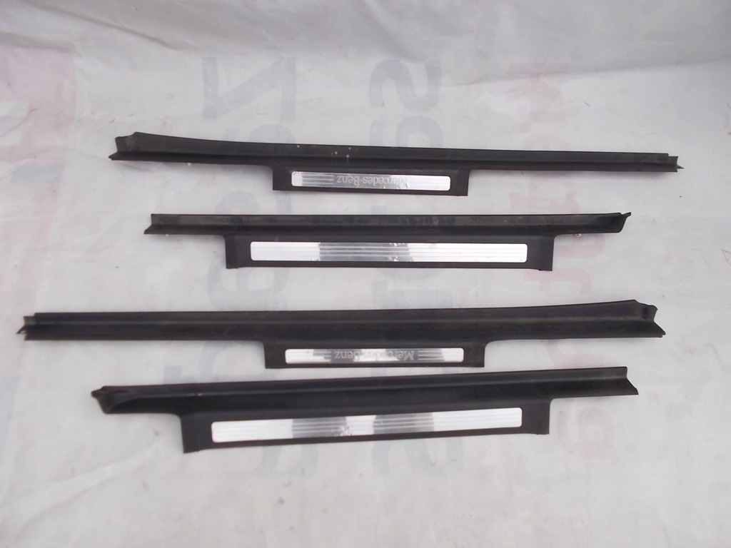 фото №1, Mercedes w251 порог молдинг порог r/l перед задняя