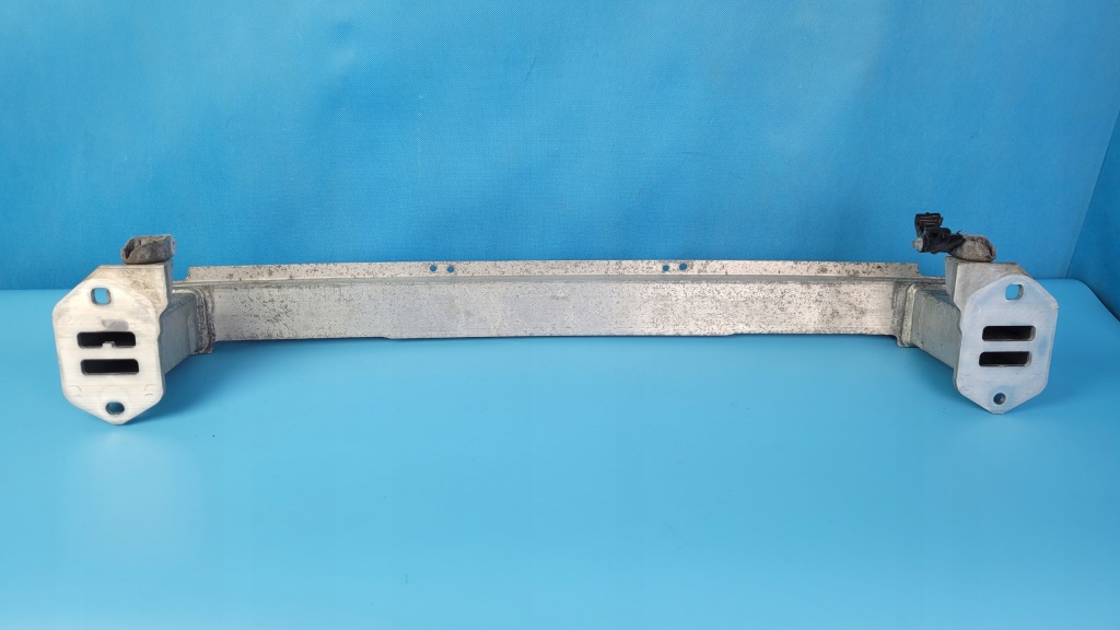 Купить Bmw 3’ g21 19r балка бампера задняя 7428021