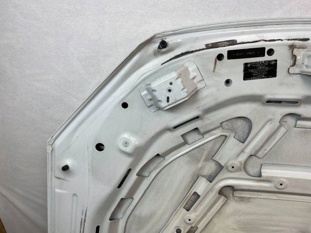 Капот крышка двигателя перед bmw x1 e84 код лакокрасочного покрытия: 300 alpinweiss 2009- Оригинал