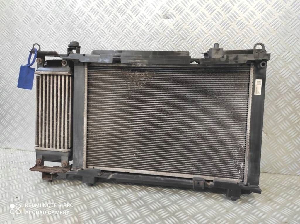 Радиатор радиатор воды интеркулер вентилятор toyota auris 2 1.4 d d4d Цена