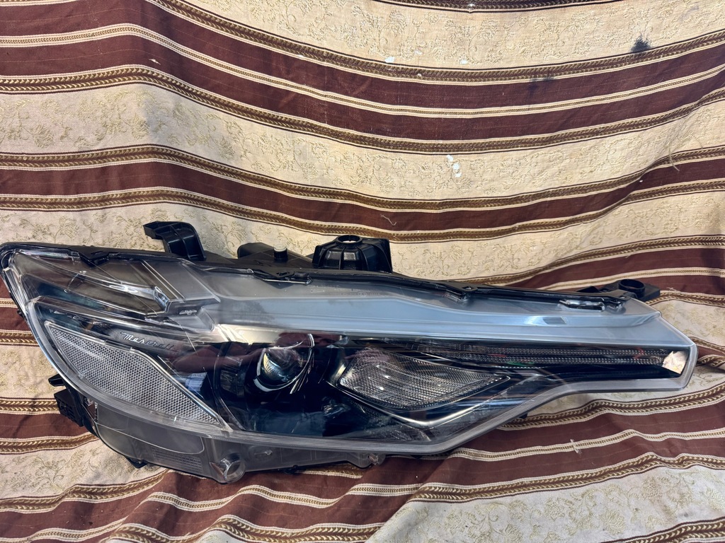 фото №1, Maserati levante ксенон правый