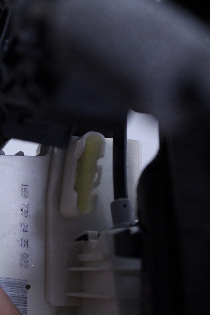 фото №4, Замок дверь правый задняя mercedes w164 a1647301235