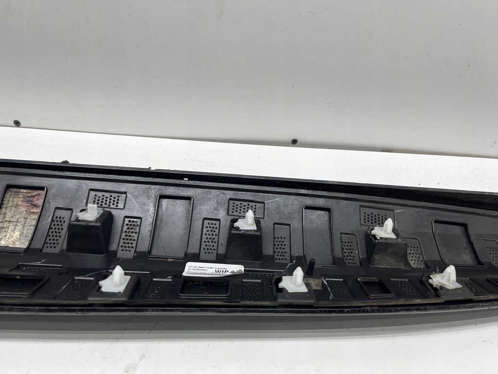 фото №8, Ford mustang mach-e молдинг дверь перед передняя правая lj8b-r20848-b