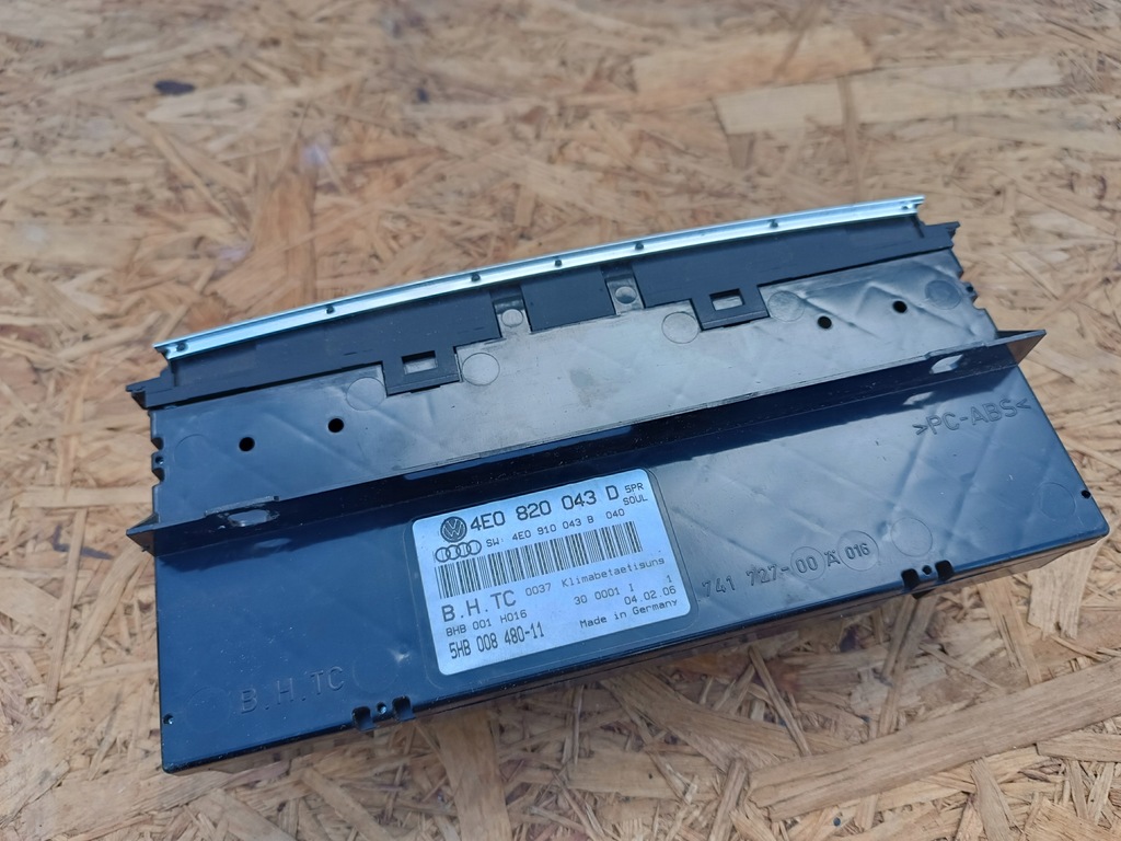 фото №13, 4e0820043d панель обдув кондиционера audi a8 s8 d3 4e europa 4e0910043b