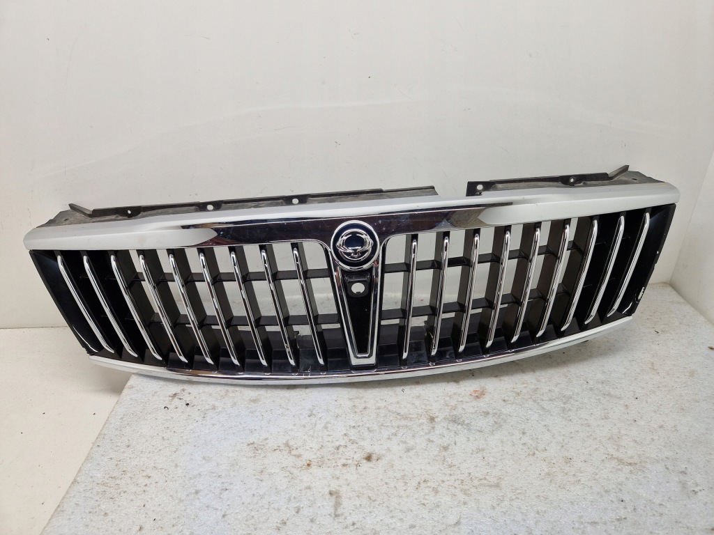 Купити Решітка  решітка радіатора решітка радіатора ssangyong rexton 79461-08000