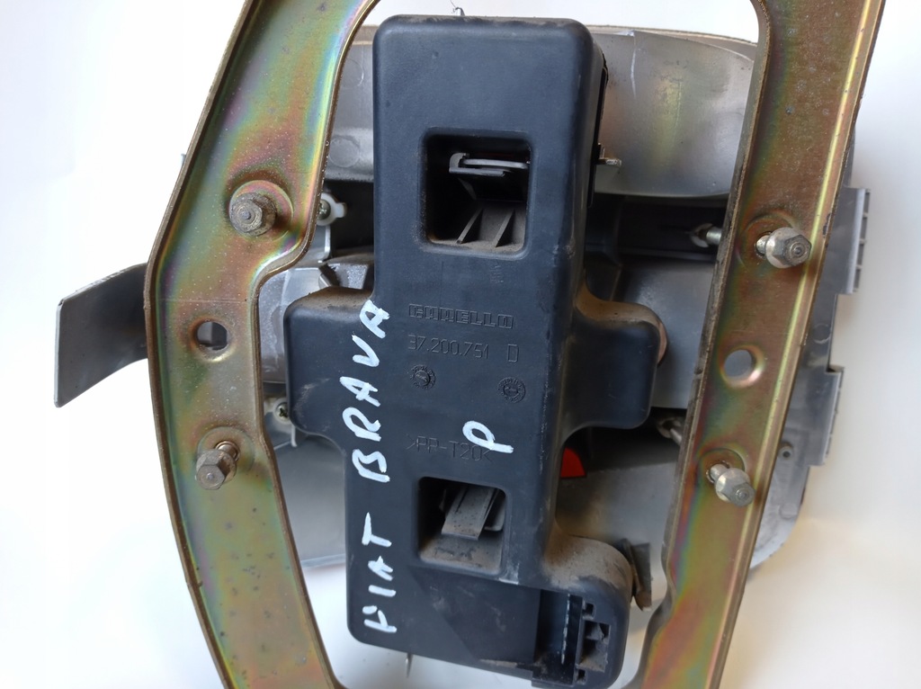 фото №8, Лампа правый задняя fiat bravo 37200751