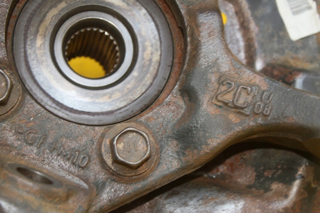 фото №10, Поворотний кулак лівий перед auris i 1.4 vvti