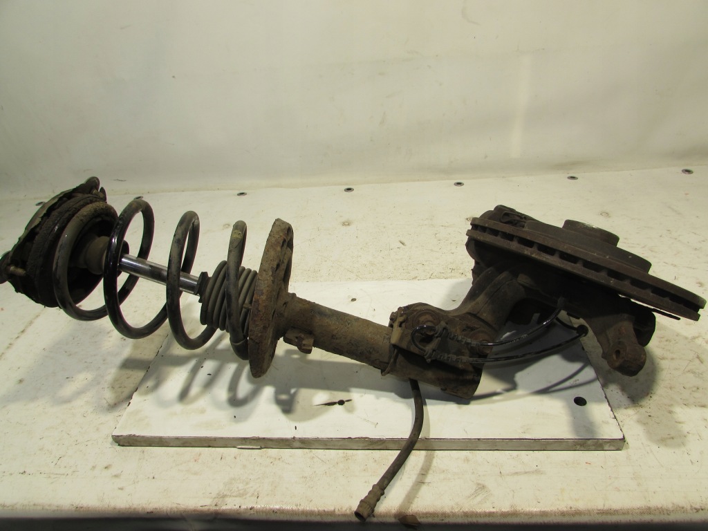 фото №3, Амортизационная стойка поворотный кулак перед правый передний renault megane iii 1.5 dci 1,5