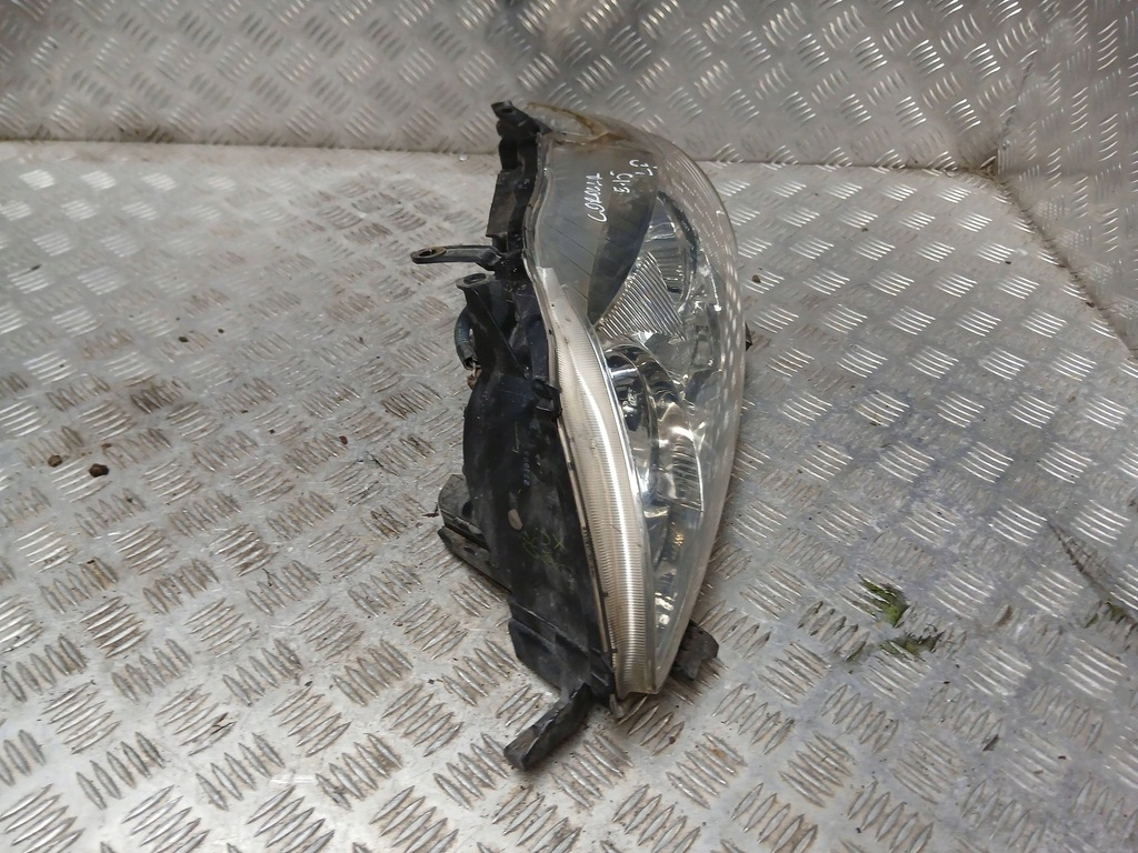 фото №7, Toyota corolla e15 лампа левая передняя левый перед europa 2009r