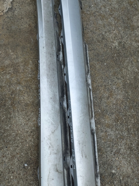 фото №3, Mercedes r w251 молдинг порог правая , левая