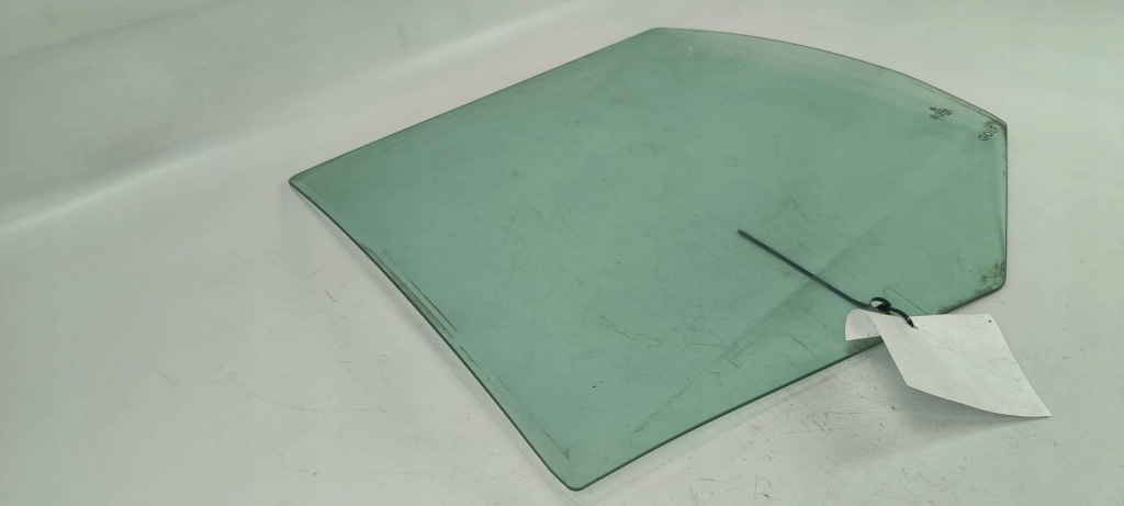 фото №3, Скло двері лівий задня volkswagen golf iv