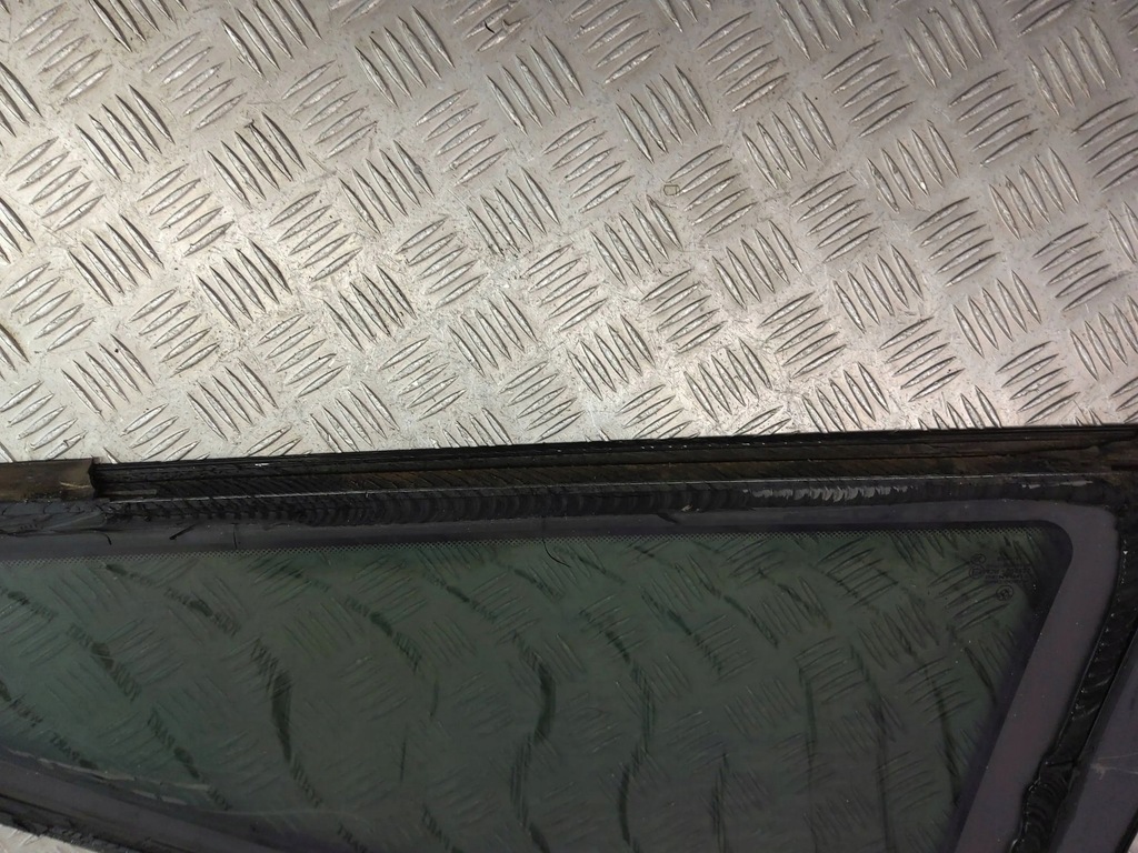 фото №8, Bmw 4 f32 f33 2015 задня сторона права скло кузовна задня