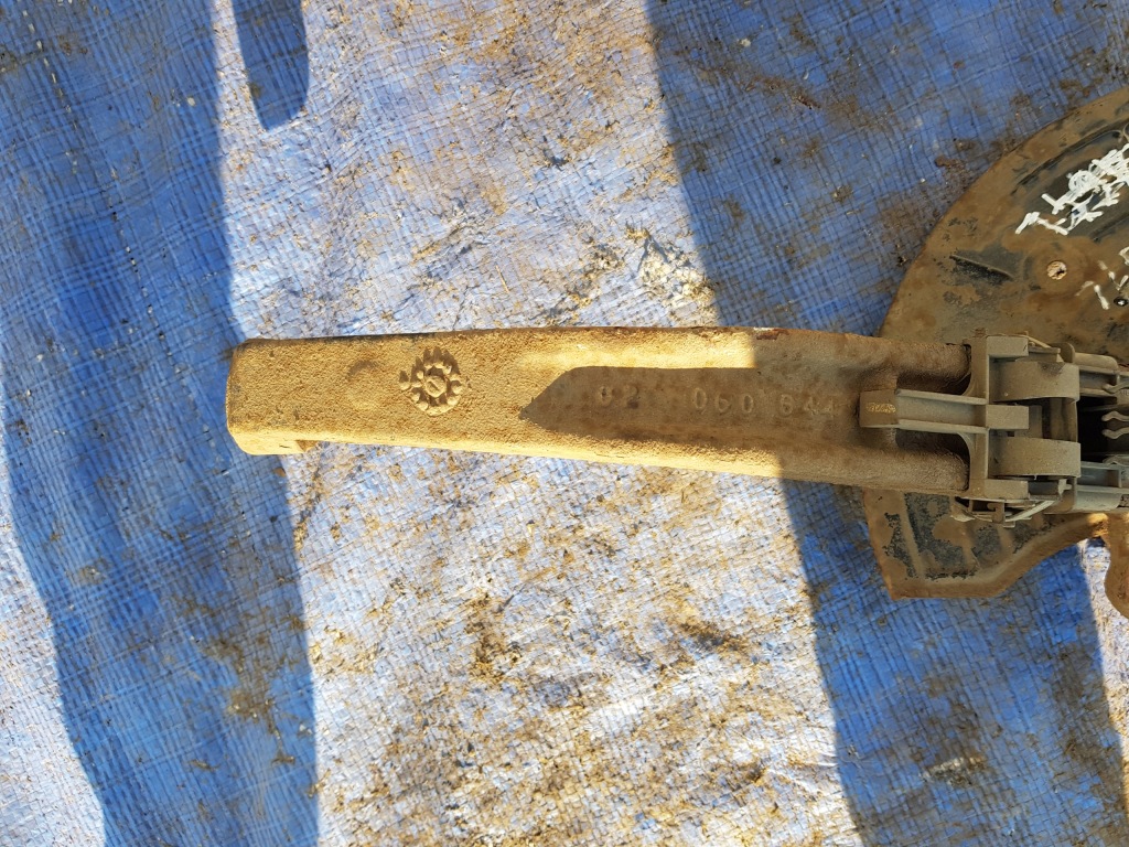 Поворотный кулак левый перед mercedes ml w164 w251 gl x164 4matic с Разборки