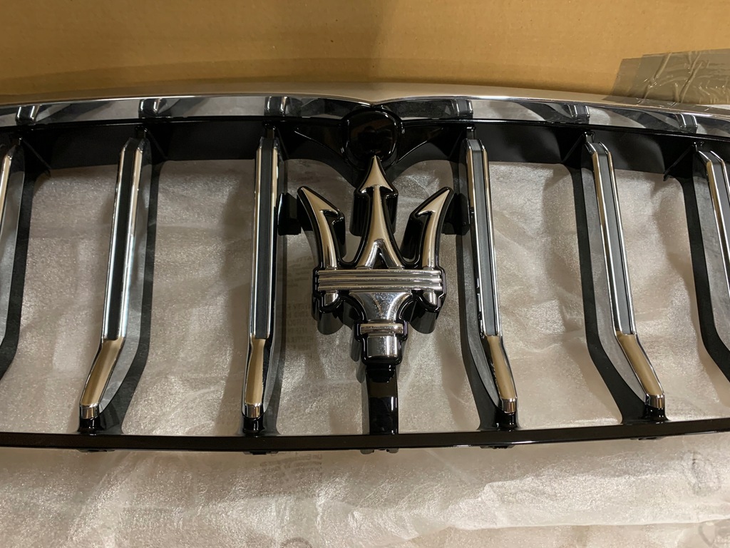 фото №7, Nowa org решітка радіатора решітка радіатора maserati levante granlusso gransport 670151261 камера