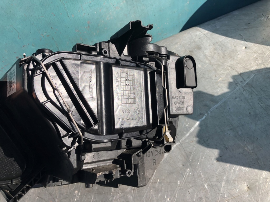 фото №11, Vw golf vii sportsvan lift лампа правый перед правая