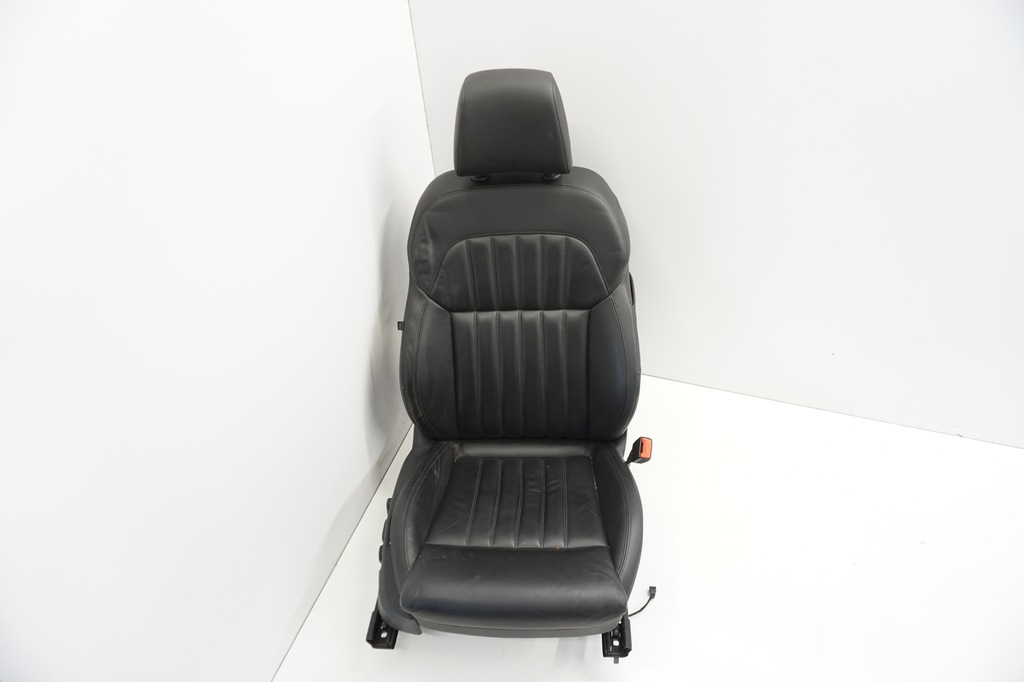 фото №10, Skoda superb iii kombi сиденья заднее сиденье