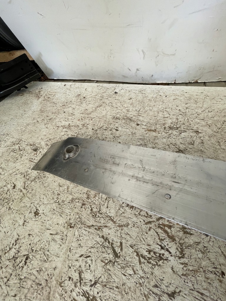 Балка бампера mercedes c klasa w206 Оригінал