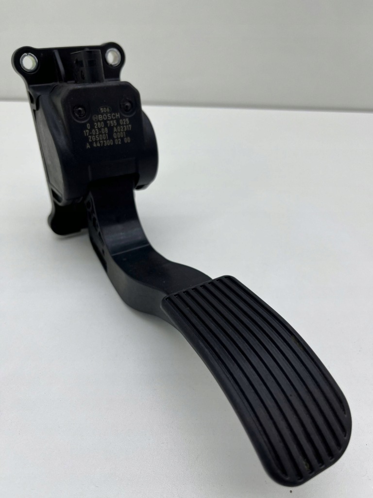 Купити Mercedes w447 педаль газу потенціометр комплект a4473000200