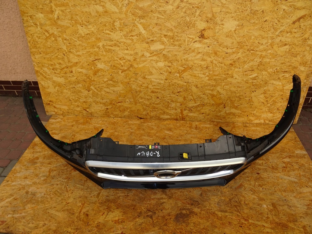 фото №4, Volvo xc60 ii бампер r-design перед 4 pdc