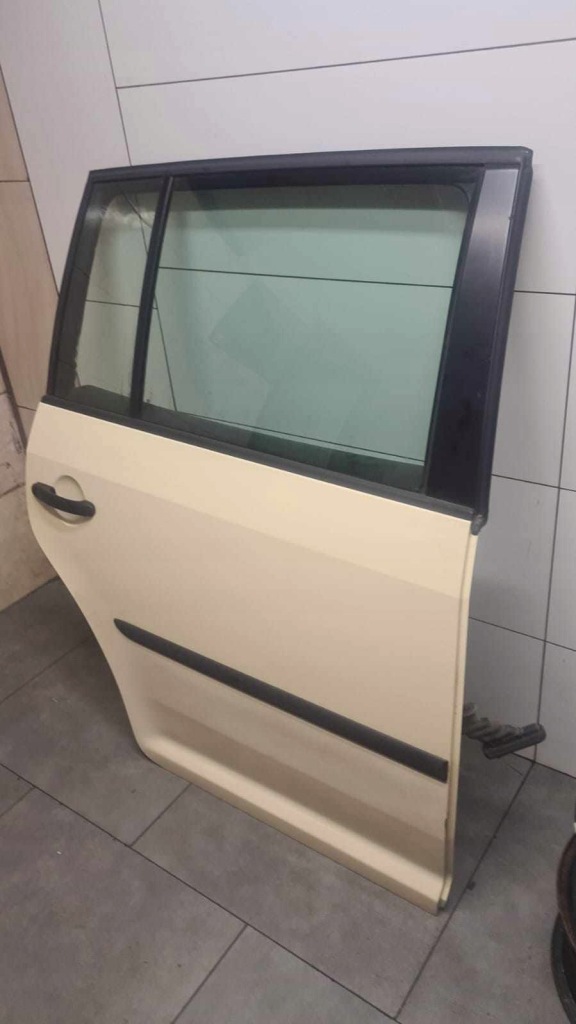 фото №2, Дверь правый задняя vw touran ii 11-15 r115