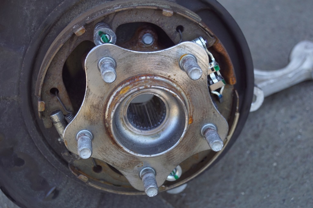 фото №8, Поворотный кулак левый задняя infiniti q50