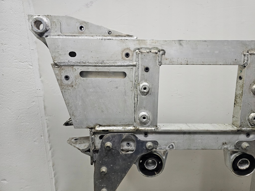 фото №8, Подрамник подрамник подрамник перед jaguar i-pace