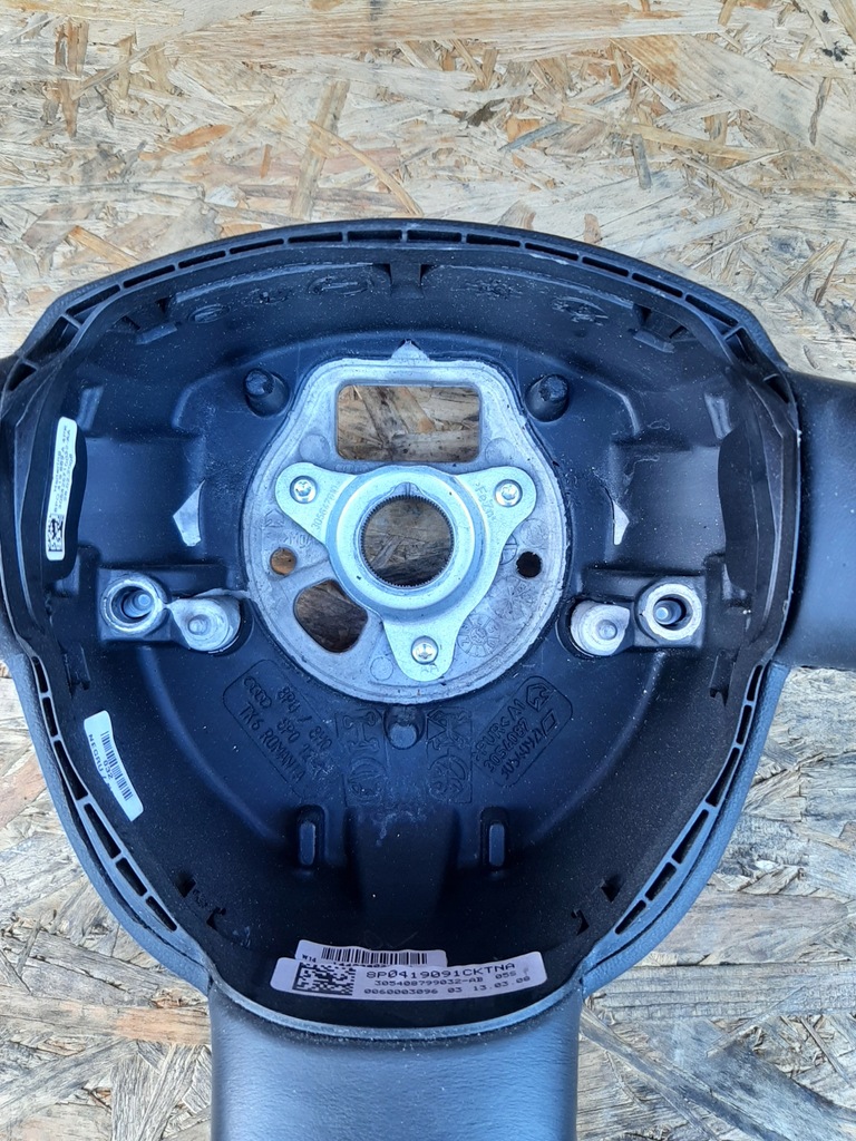 фото №5, Повітропровід audi a3 8p трикутне скло спицевий 8p0419091ck