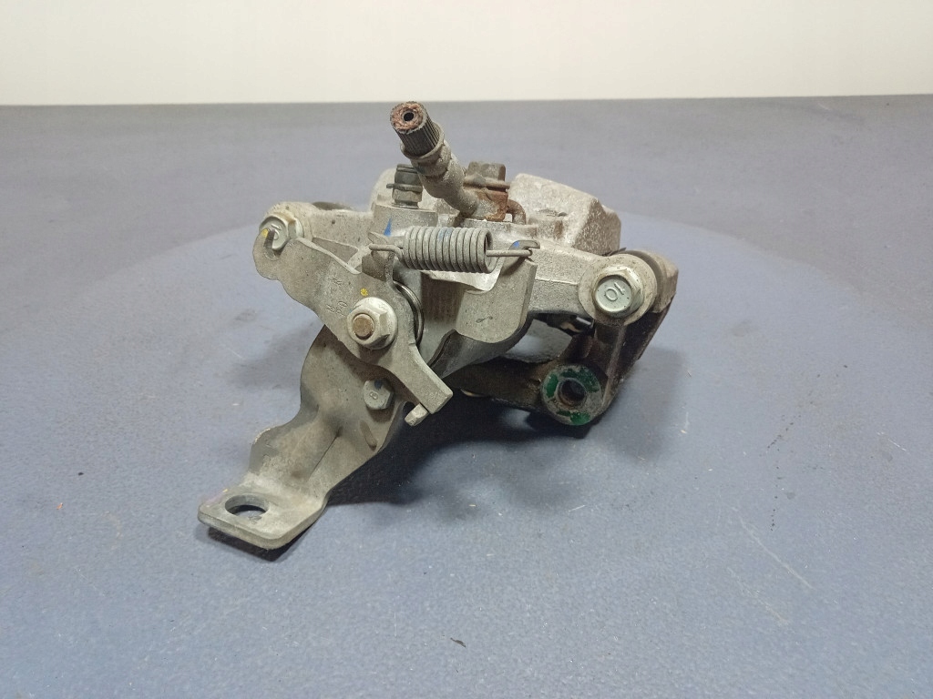 фото №4, Hyundai i30 iii супорт гальмівний правий задня задній скоба 58230g4300