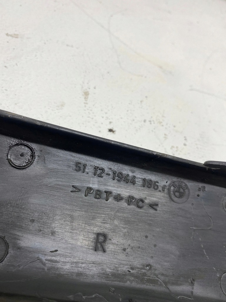 фото №6, Bmw 5 e34 1990 задня сторона права молдинг бампера заднього