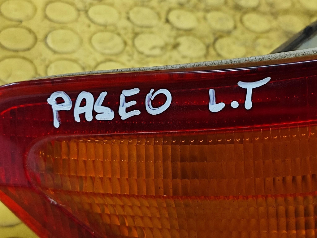 Toyota paseo лампа левый задний Цена