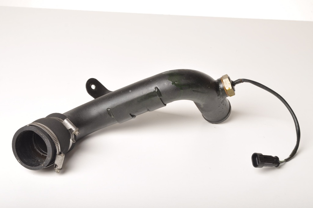 фото №1, Aston martin vanquish i 6.0 труба шланг wody 1r12-323629-ae