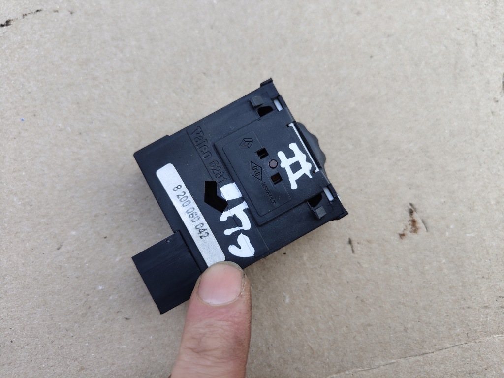 фото №1, Панель регулювання світла renault clio ii 8200060042