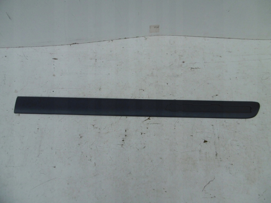 фото №1, Молдинг дверь правая перед chevrolet trailblazer ext