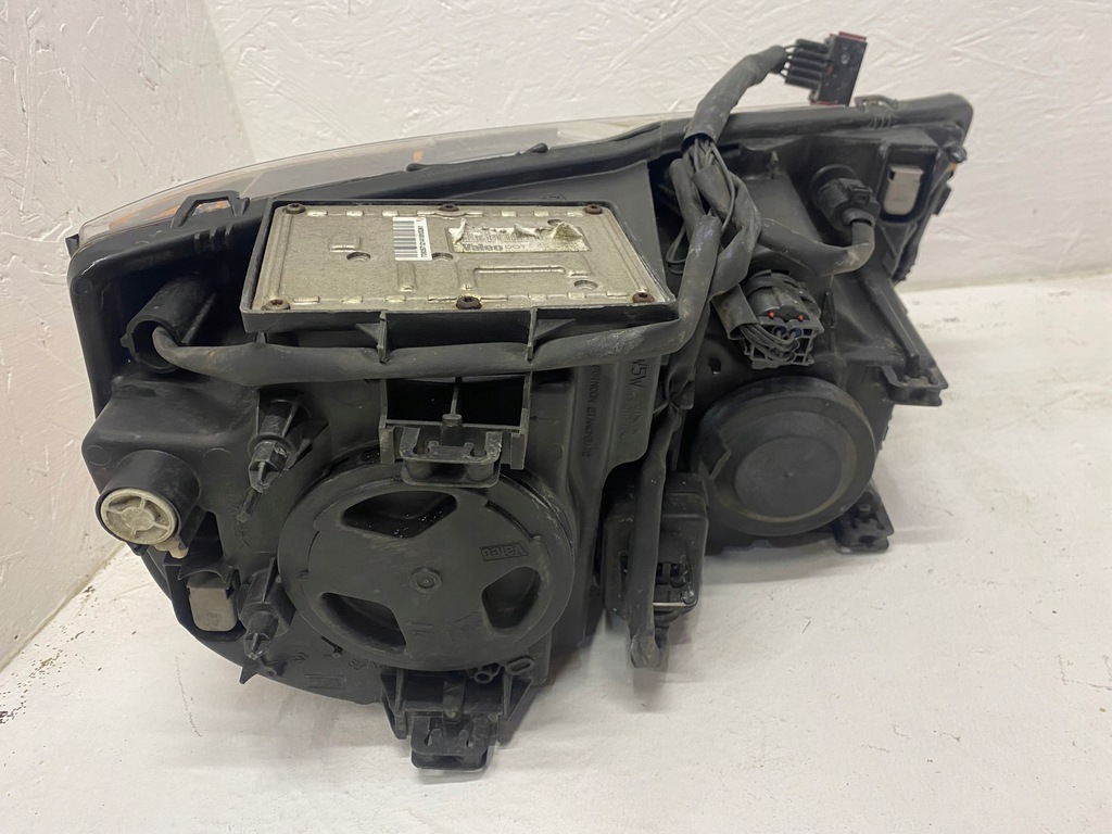 фото №8, Volvo xc90 лампа права 04-08 ксенон