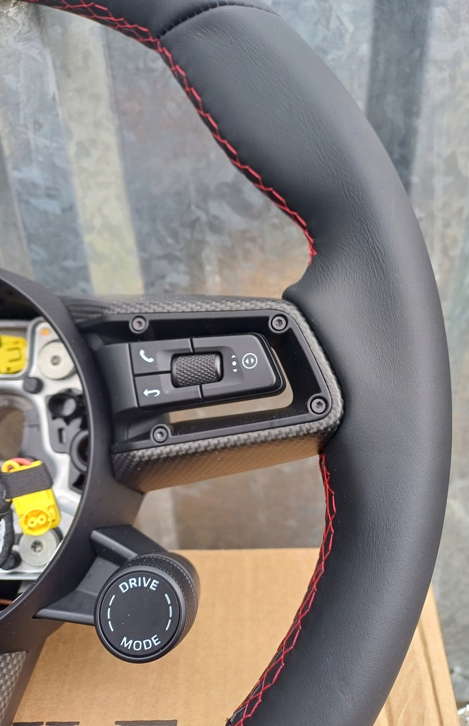 фото №5, Повітропровід porsche taycan gts карбон шкіра