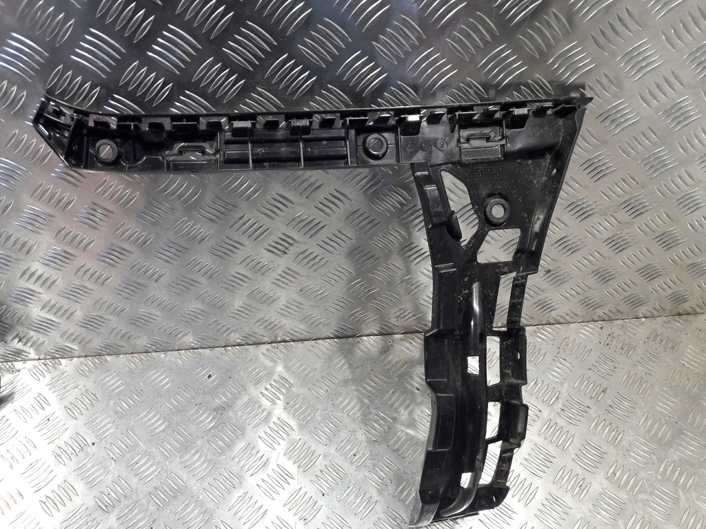 фото №8, Mercedes c w205 направляющие бампера правый левый задняя kpl